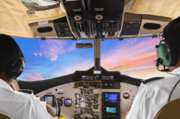 What Skills should a Commercial Pilot Have